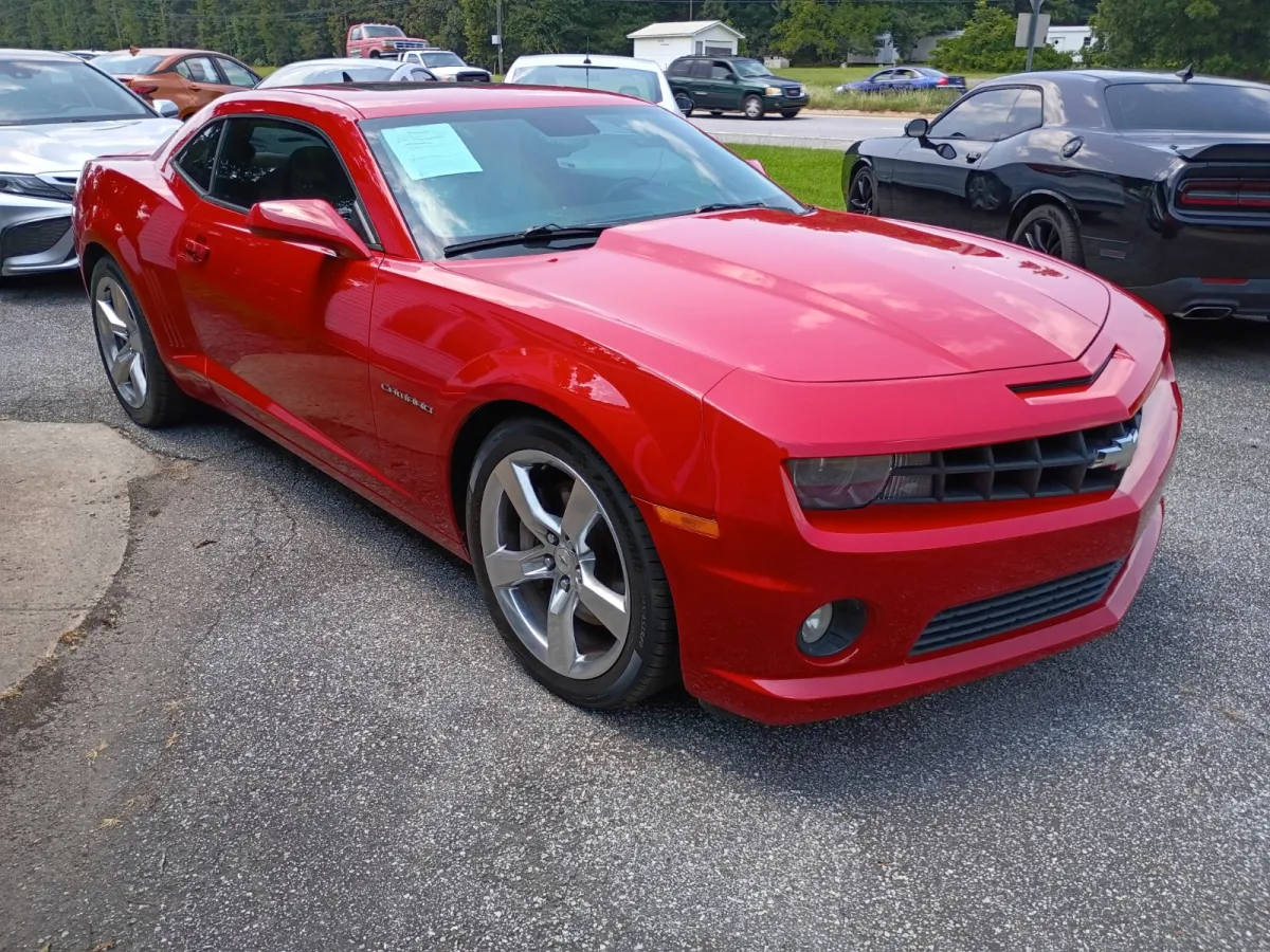 2011 Chevrolet Camaro — image 2