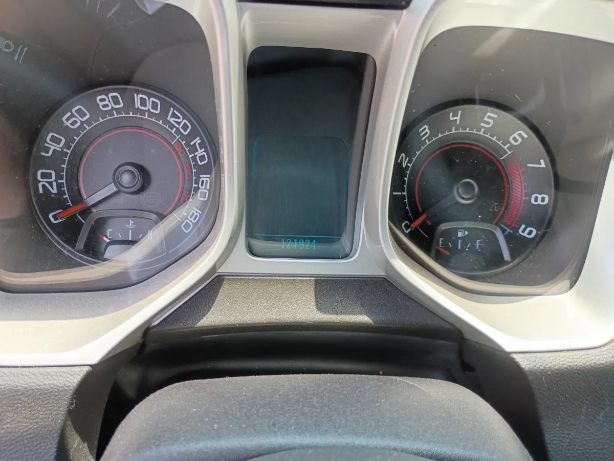 2011 Chevrolet Camaro — image 6