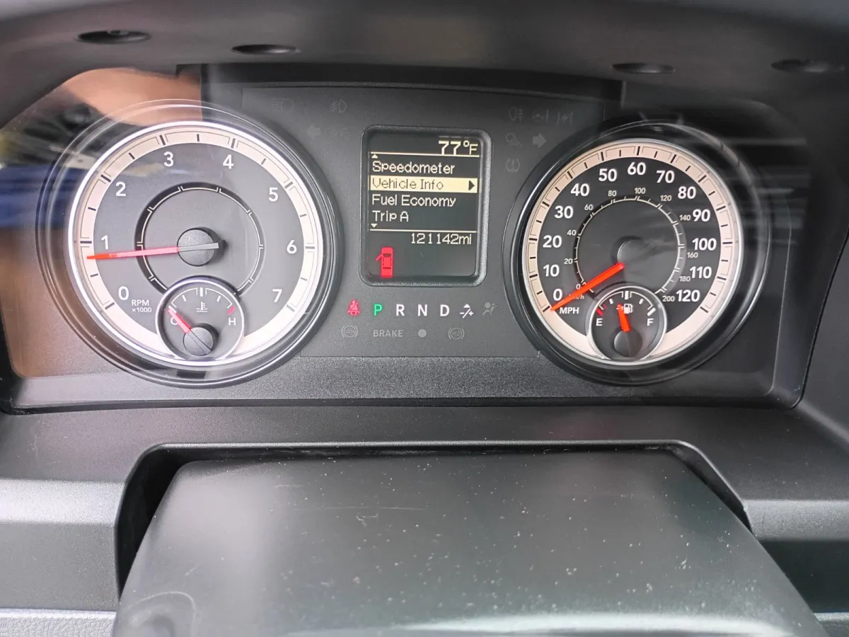 2016 Ram 1500 — image 8